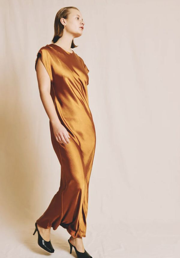 VESTIDO CARMEN BRONCE