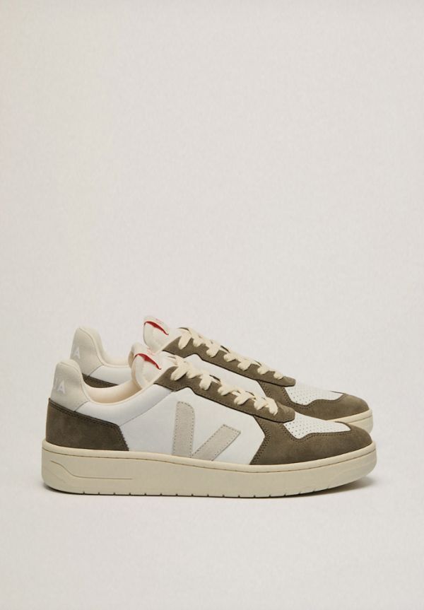 SNEAKER V82