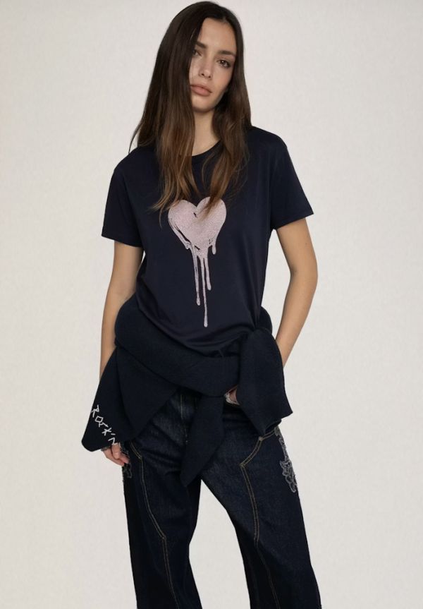 CAMISETA WALK HC FLOWING HEART STRASS JWTS02858